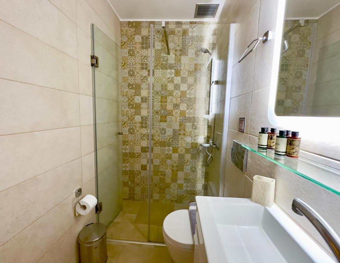 Yulia Luxury Apartments Uranúpoli Kültér fotó